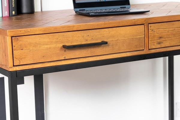 A Guide to Choosing the Perfect Vintage Desk Style