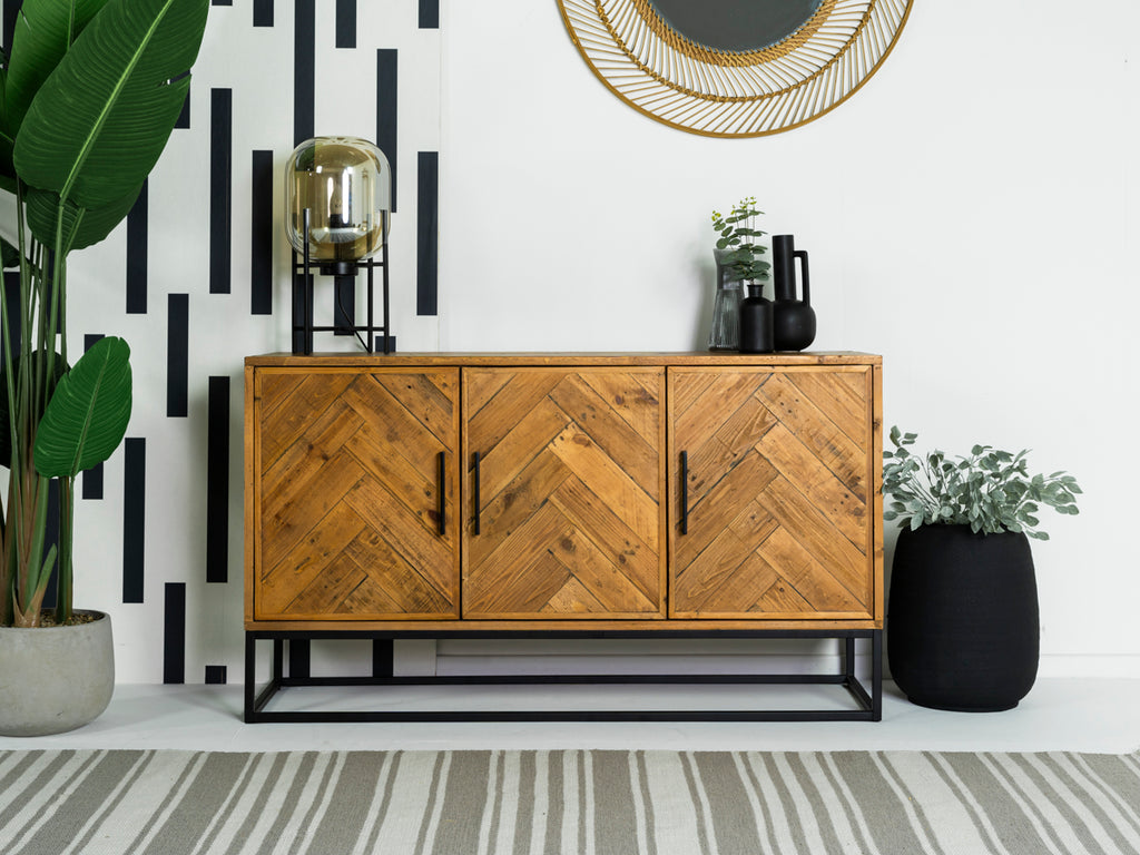 5 Tips for Finding the Perfect Reclaimed Wood Furniture