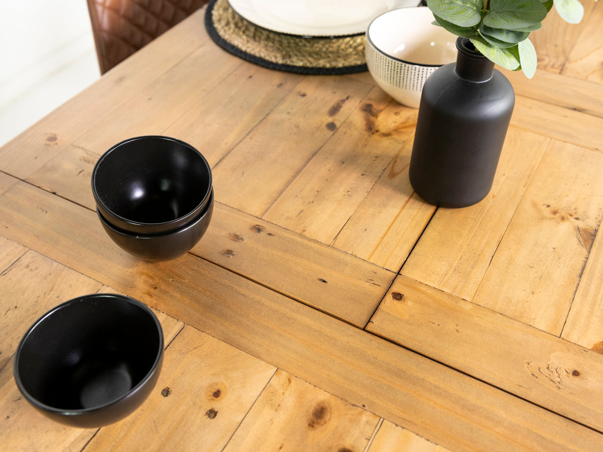 Exeter Extendable Dining Table (140cm - 180cm)