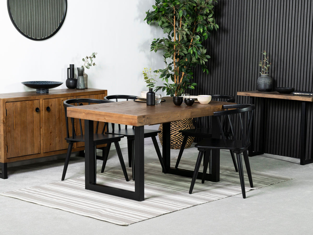 Brooklyn Extendable Dining Table (140cm - 180cm) & Black Bogart Dining Chairs