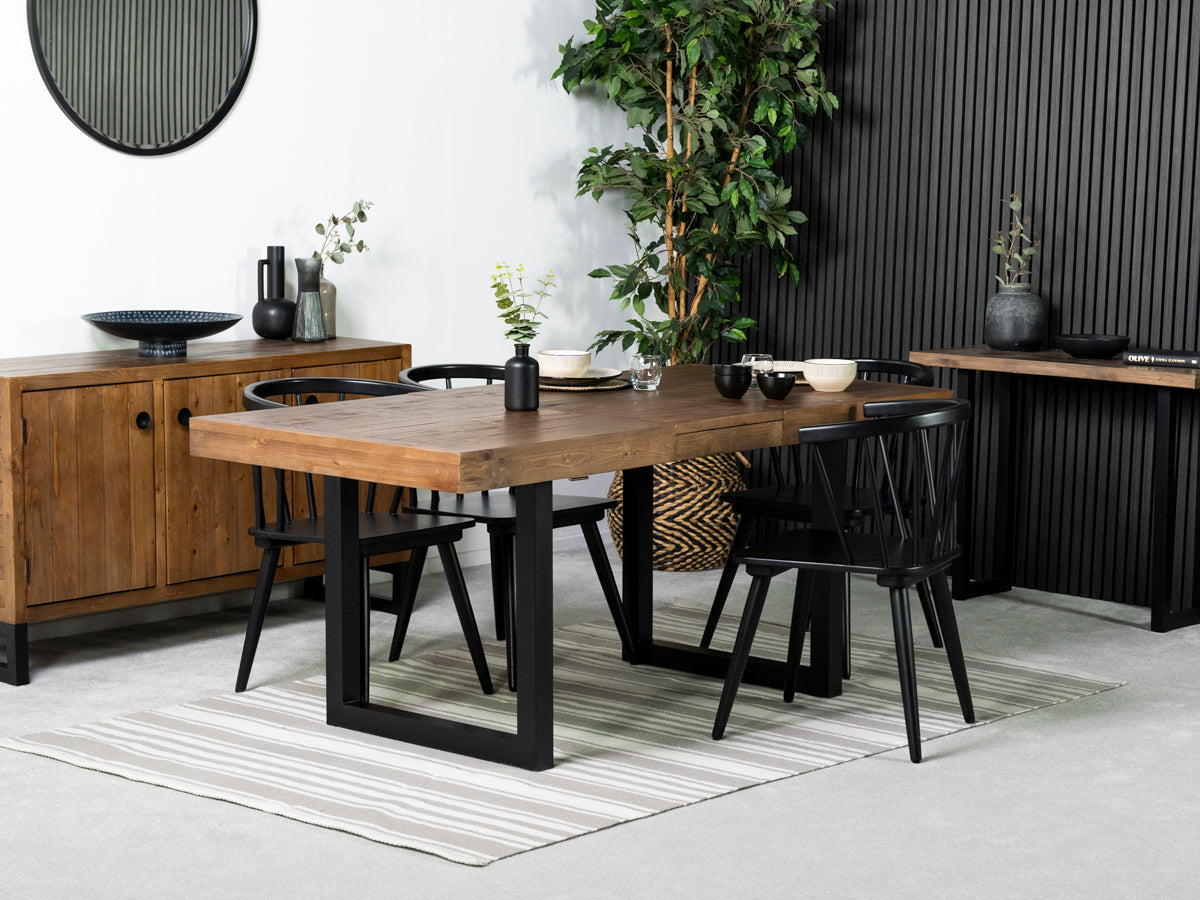 Brooklyn Extendable Dining Table (140cm - 180cm) & Black Bogart Dining Chairs