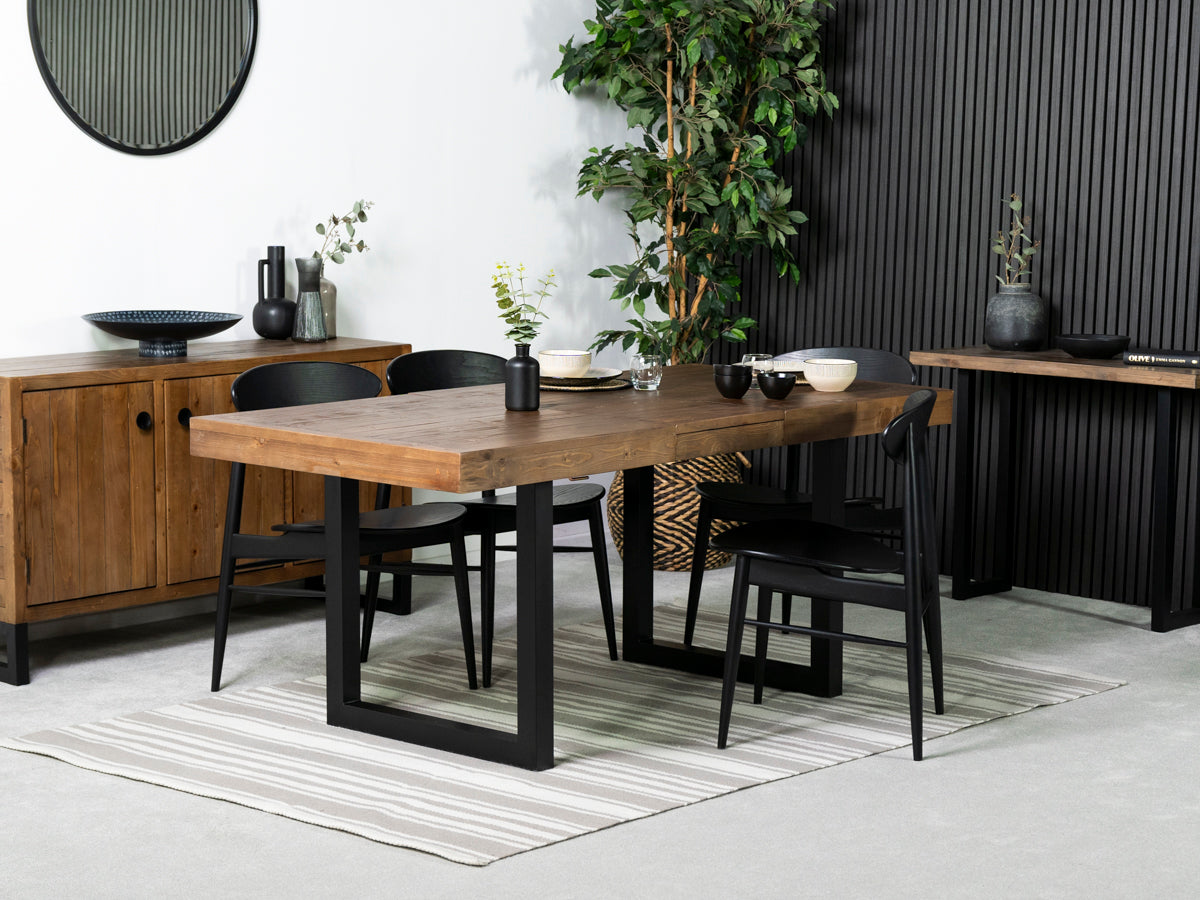 Brooklyn Extendable Dining Table (140cm - 180cm) & Black Gabo Dining Chairs