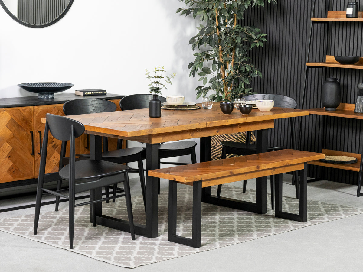 Tulsa Extendable Dining Table (140cm - 180cm) & Gabo Dining Chairs