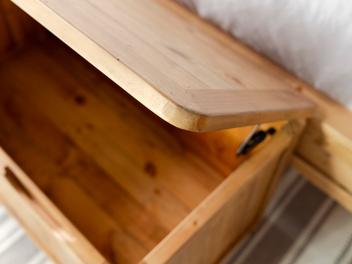 Exeter Blanket Box