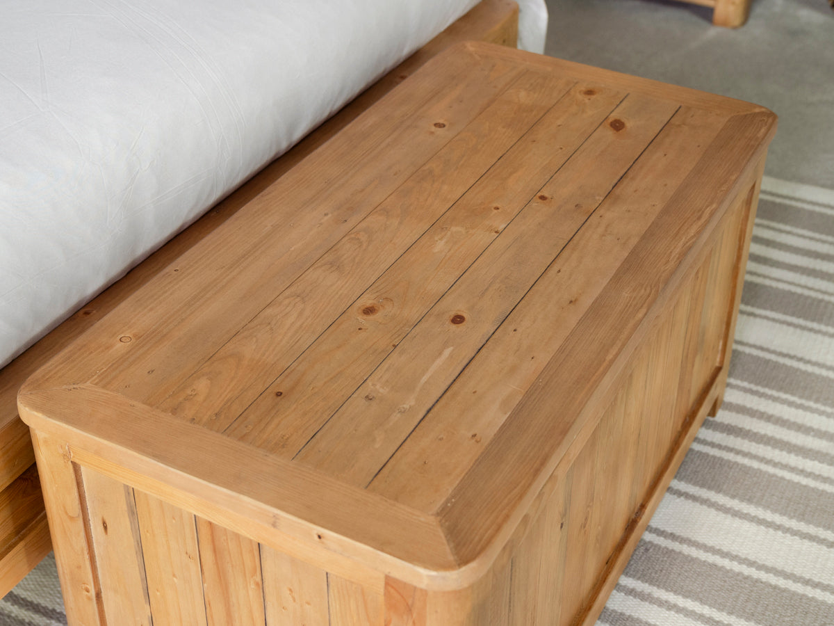 Exeter Blanket Box