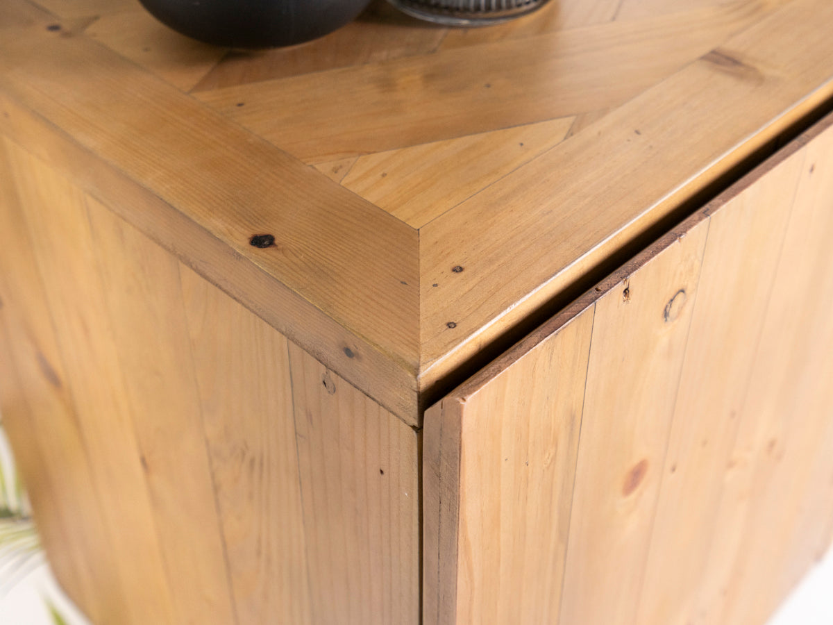 Como Sideboard