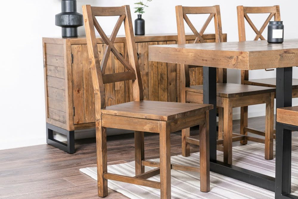 How to Choose Reclaimed Wood Dining Chairs in 2026