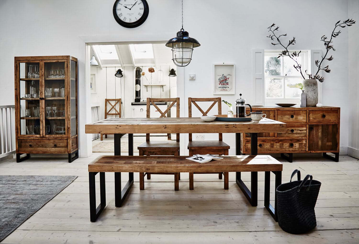The Complete Guide to Reclaimed Wood Furniture