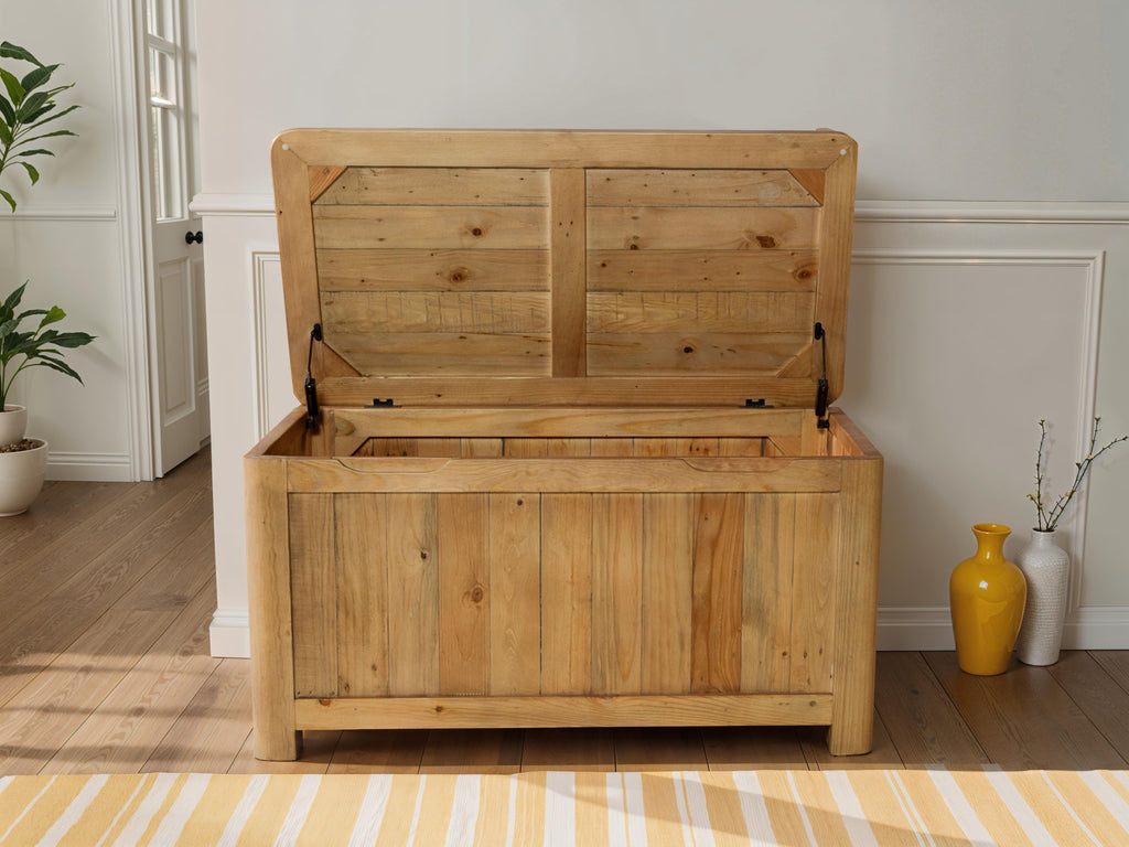 Exeter Blanket Box