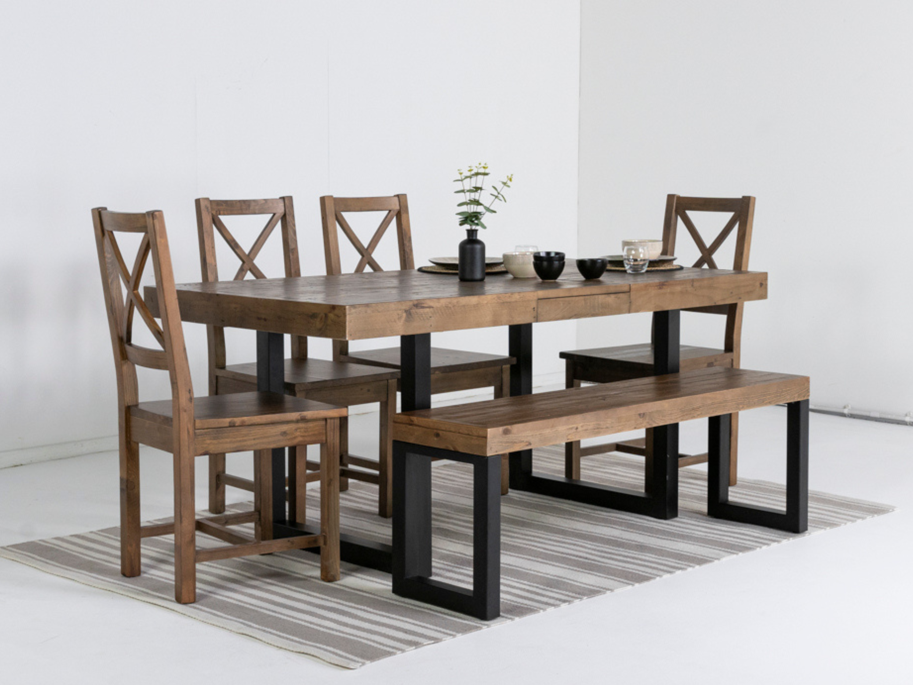 Brooklyn Extendable Dining Table (140cm - 180cm) & Dining Bench