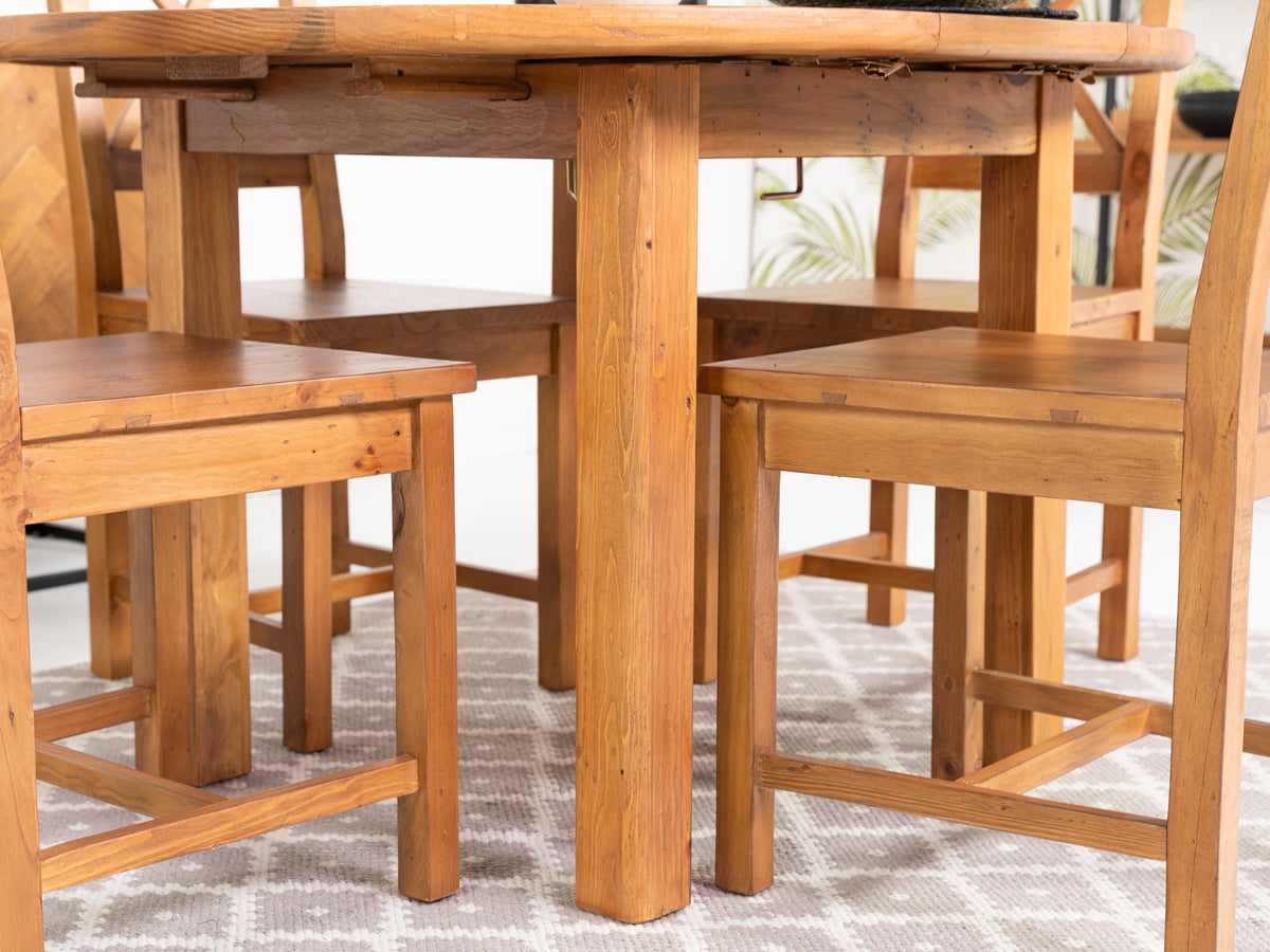 Tulsa Round Extendable Dining Table