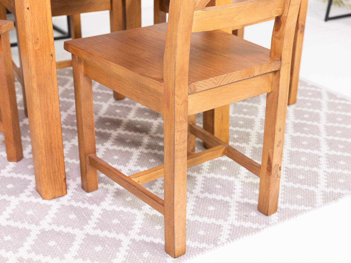 Como Extendable Dining Table (180cm - 240cm) & Tulsa Cross Back Dining Chairs