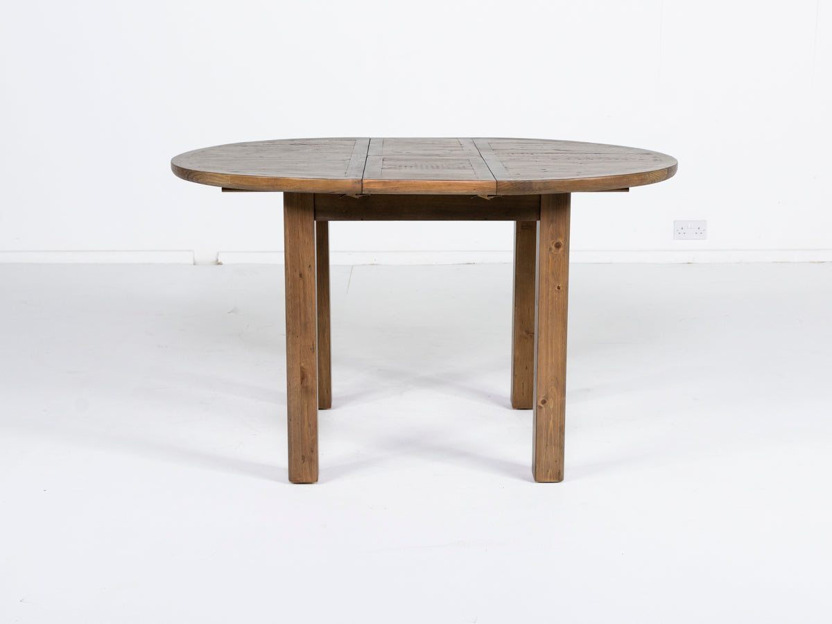 Brooklyn Round Extendable Dining Table & Brooklyn Dining Chairs