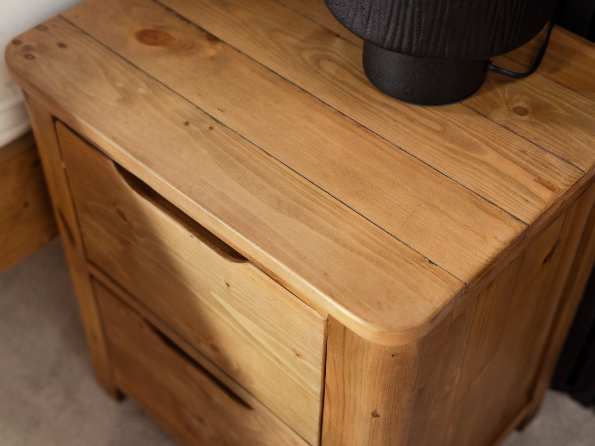 Exeter 2 Drawer Bedside Table