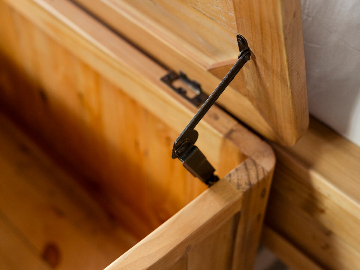 Exeter Blanket Box