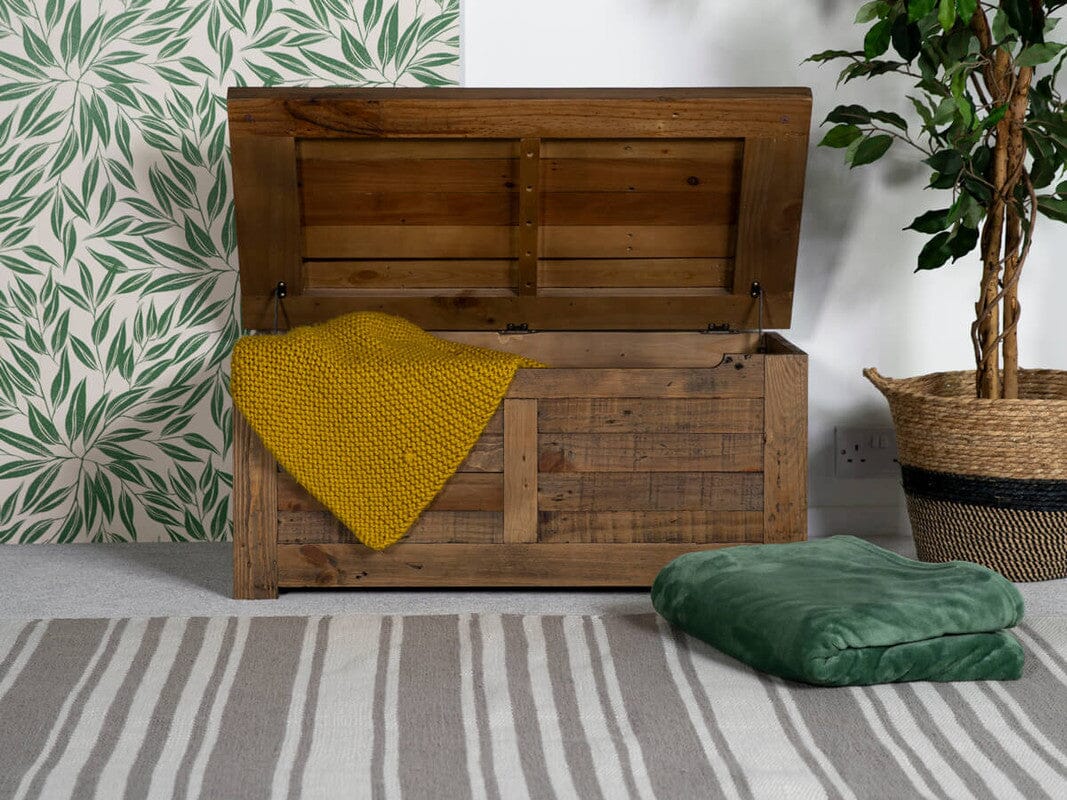 Montreal Blanket Box