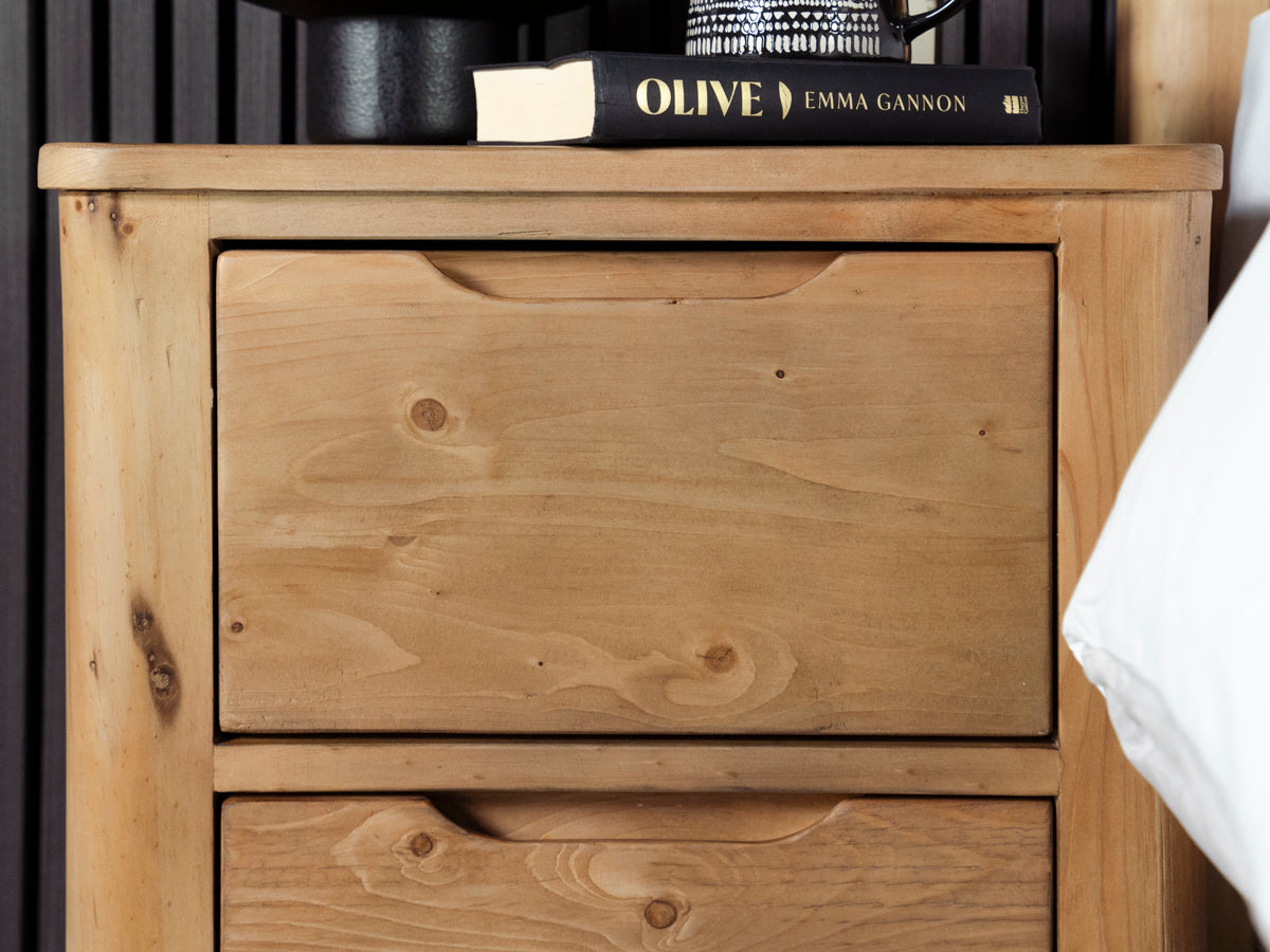 Exeter 2 Drawer Bedside Table