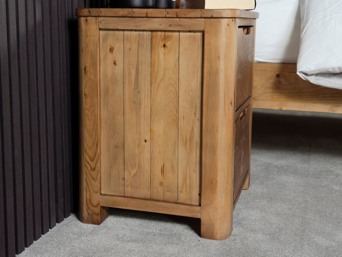 Exeter 2 Drawer Bedside Table