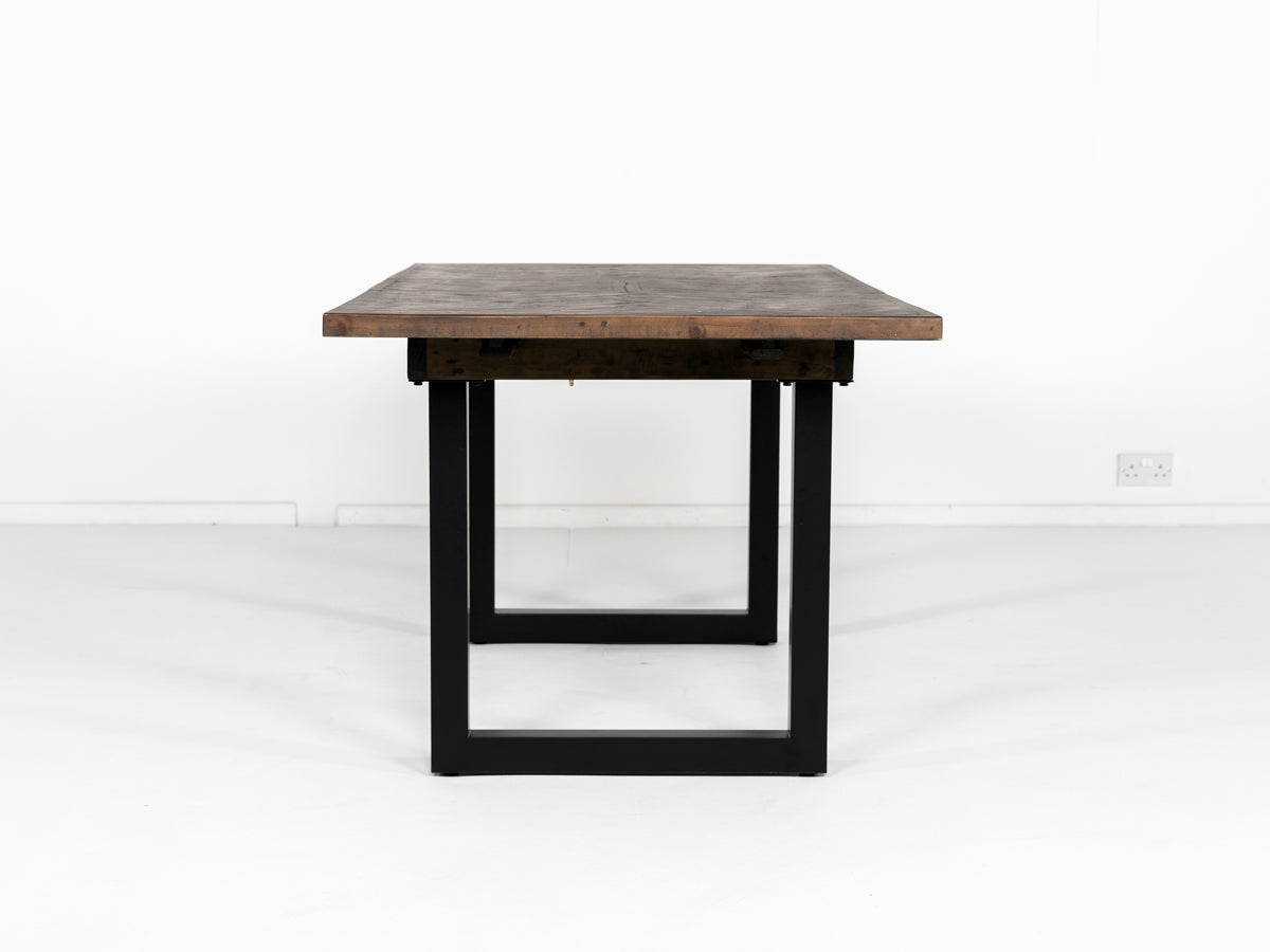 Tulsa Dark Extendable Dining Table (140cm - 180cm) & Tulsa Dark Wood Bench