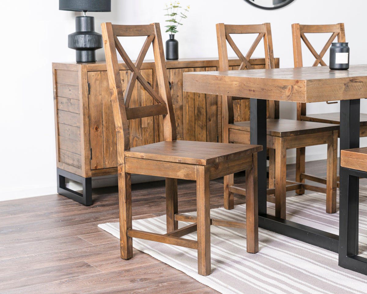 Brooklyn Round Dining Table & Brooklyn Dining Chairs