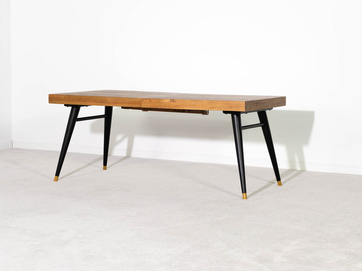 Mode 140-180cm Extendable Dining Table & Tan Dallas Dining Chairs